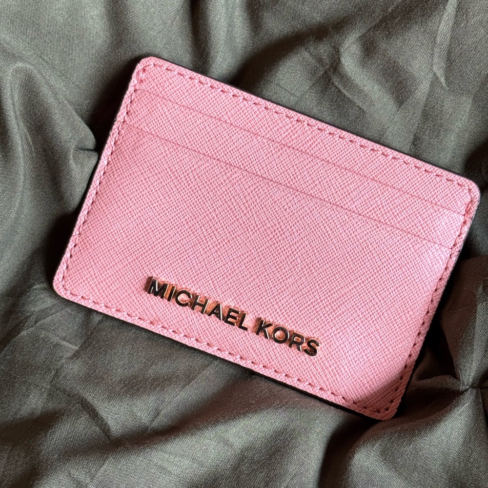 Michael Kors Blush Pink Card Holder - Picture 5 of 6